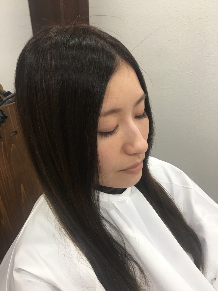 GULGUL表参道店　平石千波さん　個室型美容室　プロジェクションマッピング　小顔　前髪カット